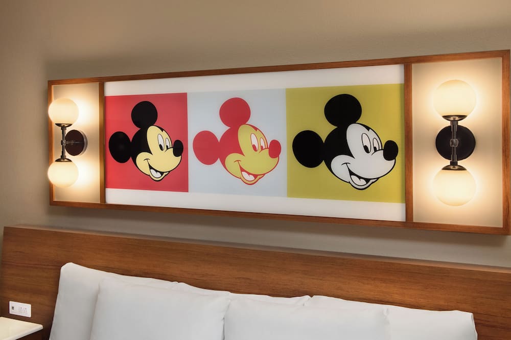 ディスニーズ ポップ センチュリー リゾート 写真