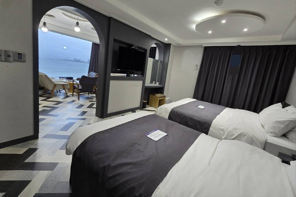 ギャラクシー ホテル 写真