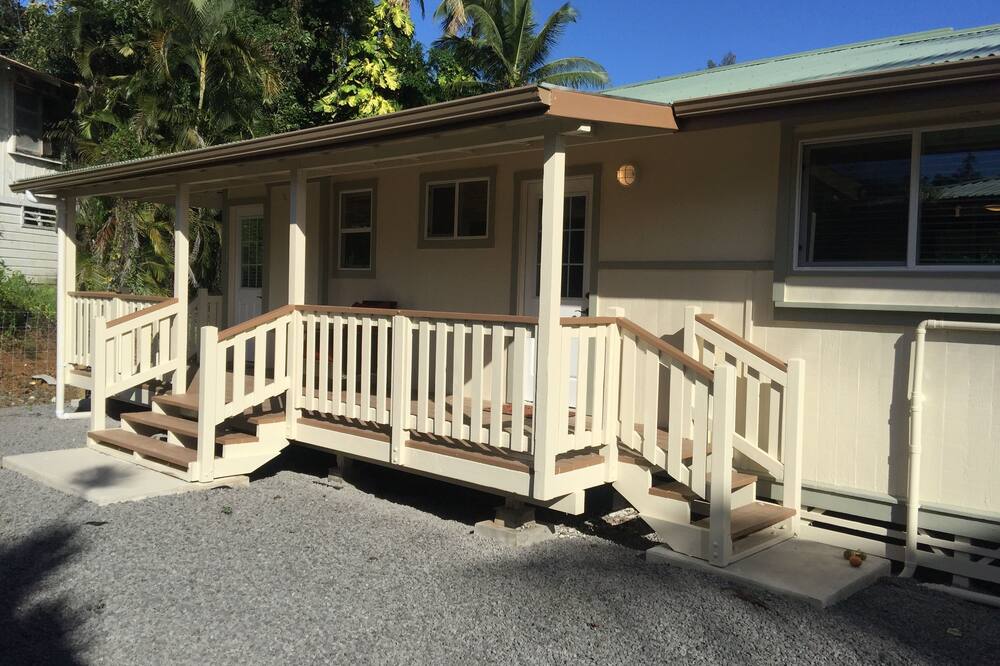 アーロンズ コテージ 写真