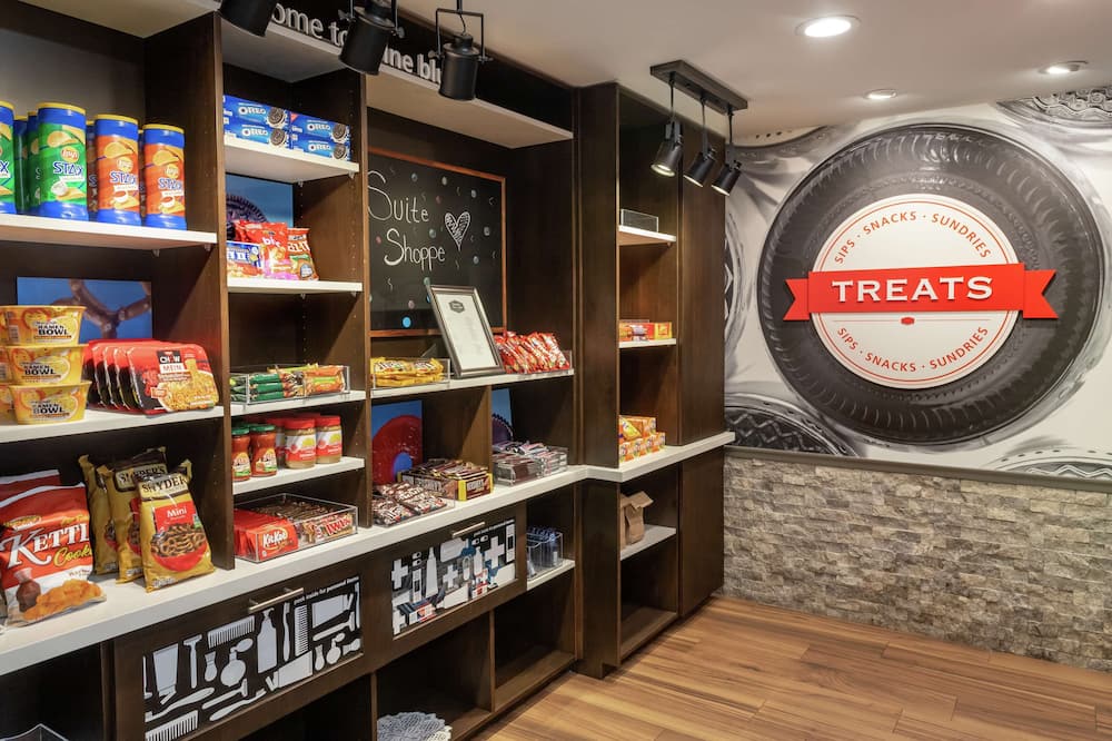 ハンプトン イン アンド スイーツ パイン ブラフ 写真