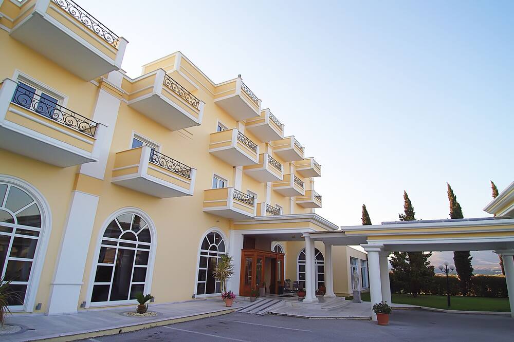 Kouros Hotel 写真