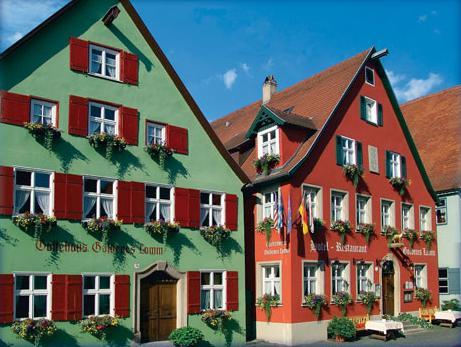 ホテル レストラン ゴルデネス ラム 写真