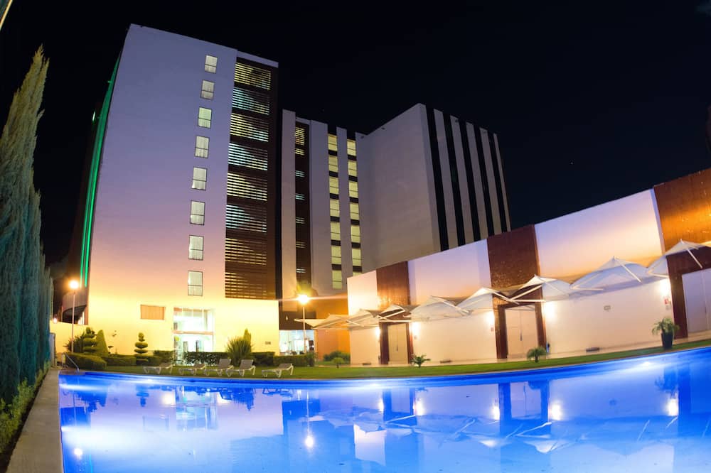 ベル エアー ビジネス サラマンカ トレードマーク バイ ウィンダム 写真