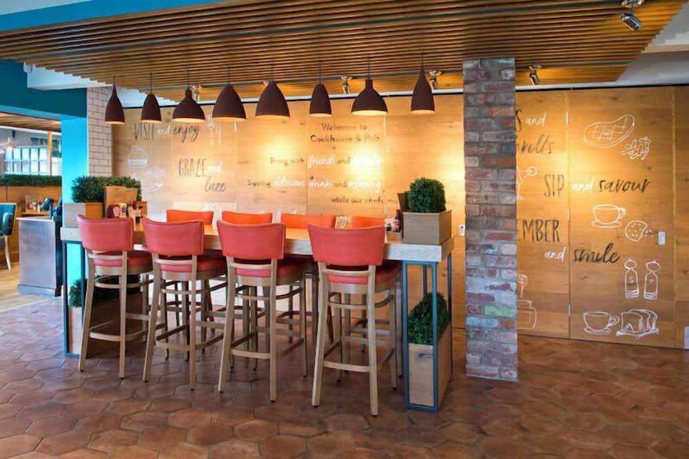 プレミア イン バーミンガム オールドベリー - M5 ジャンクション2 写真