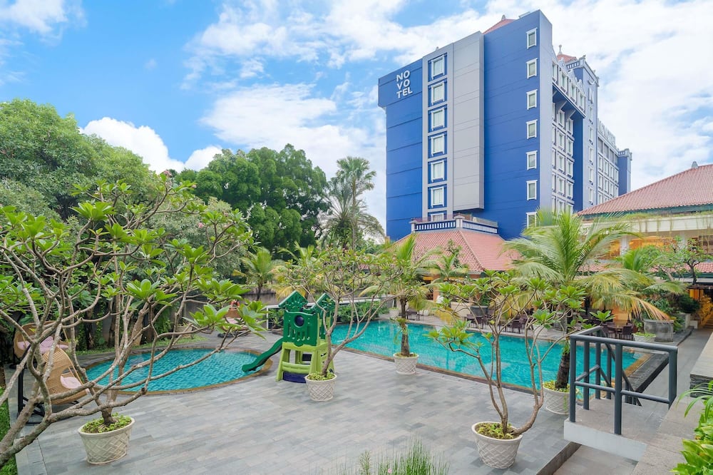 ノボテル ソロ ホテル 写真