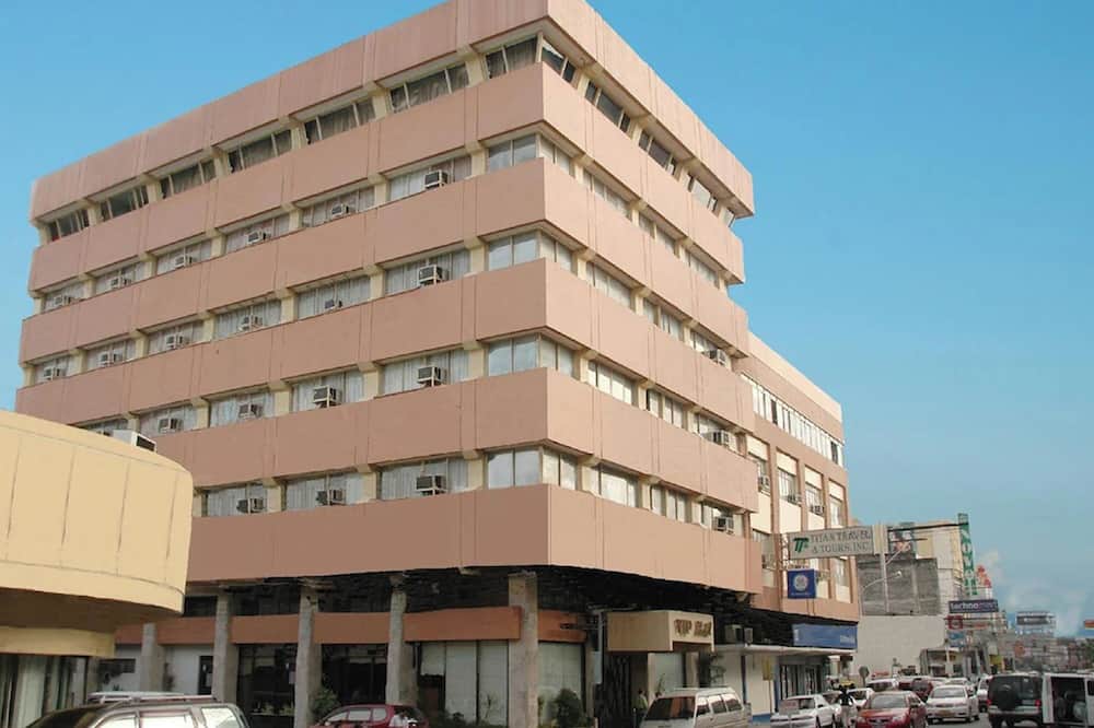 ザ ブイアイピー ホテル カガヤン デ オロ 写真