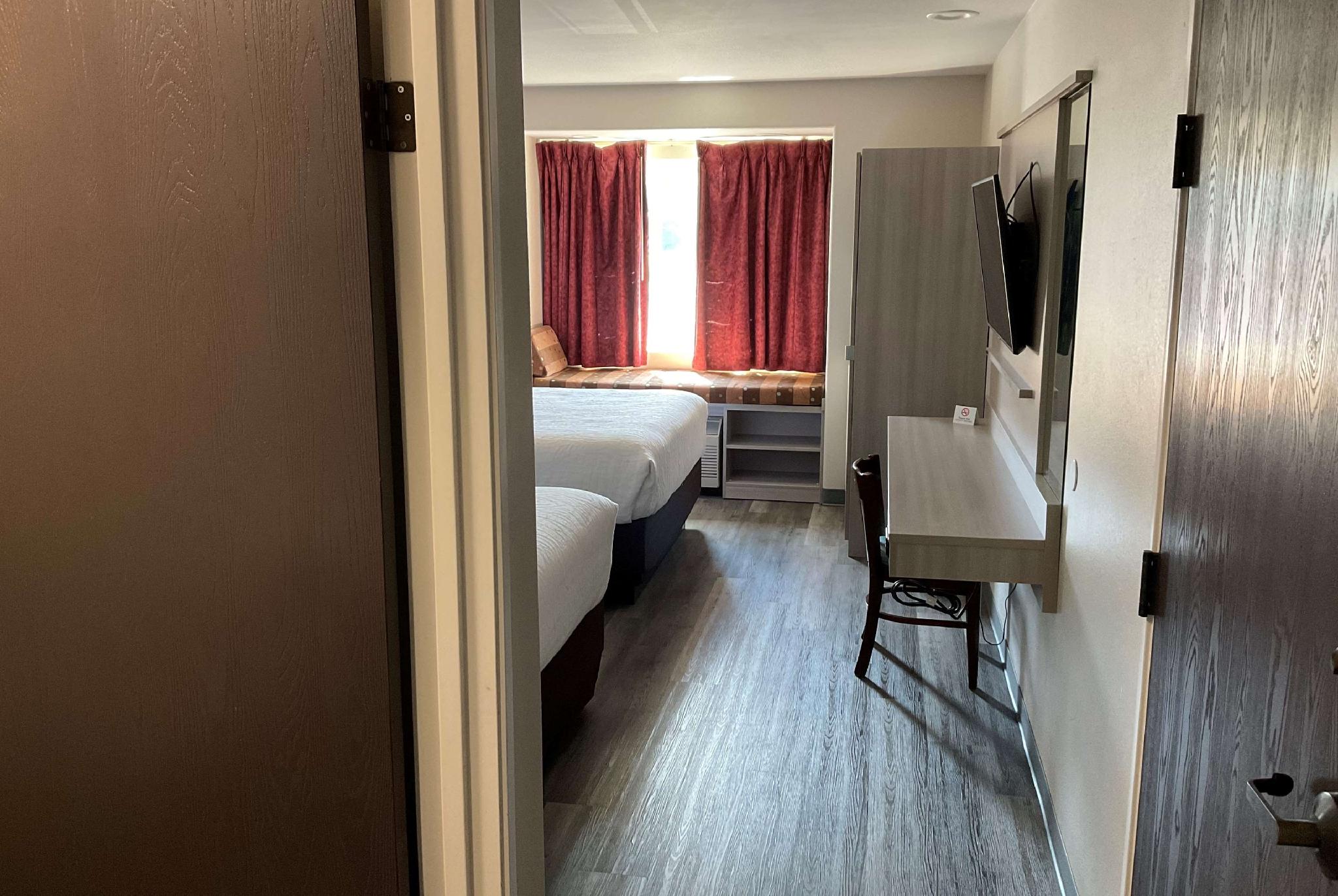 マイクロテル イン & スイーツ バイ ウィンダム クラークスビル 写真