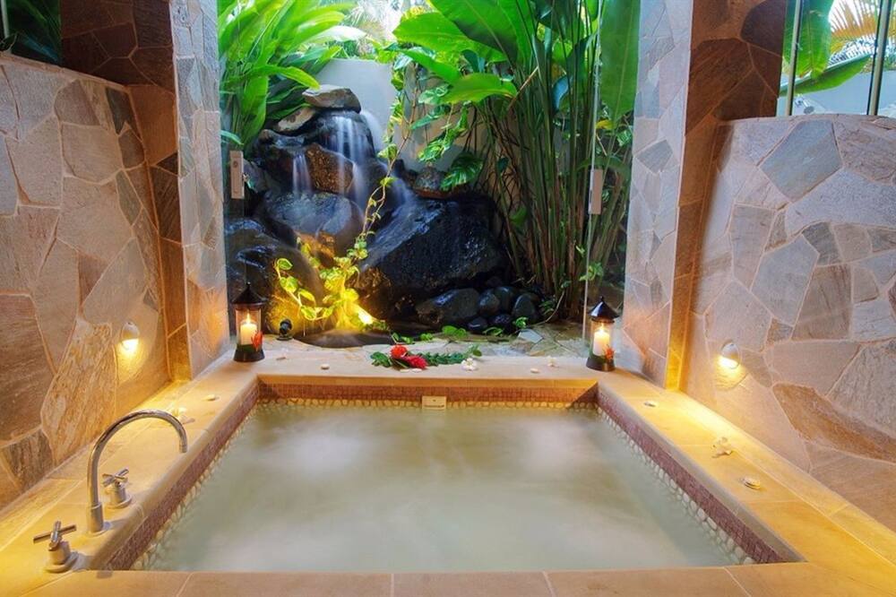 ジーンミシェル クストー リゾート フィジー 写真