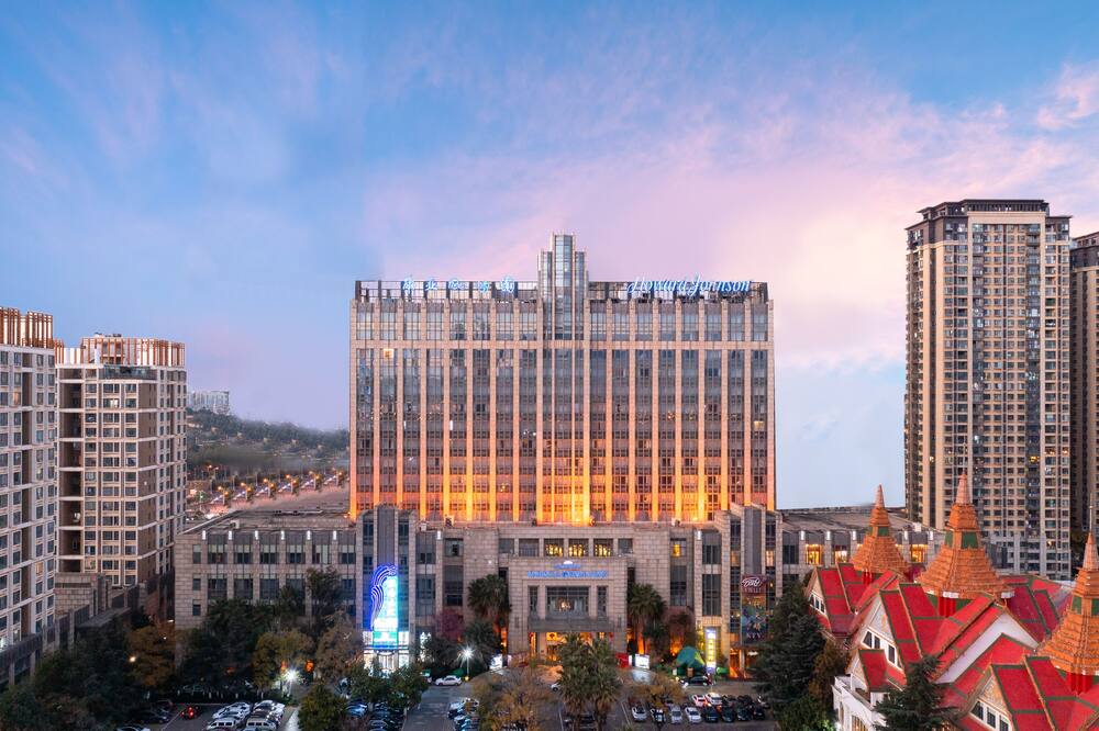 ハワード ジョンソン トロピカル ガーデン プラザ 昆明 写真