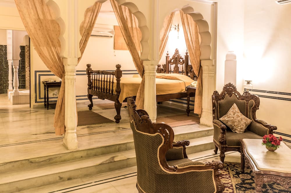 ホテル マンダワ ハヴェリ 写真