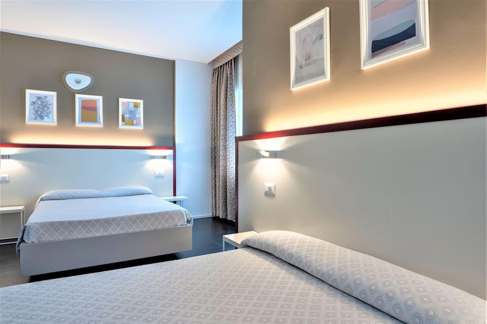 チェントラーレ ホテル 写真