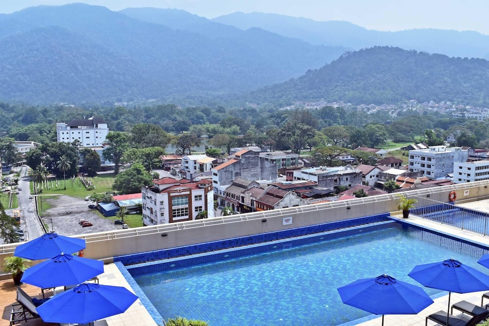 ノボテル タイピン ペラ 写真