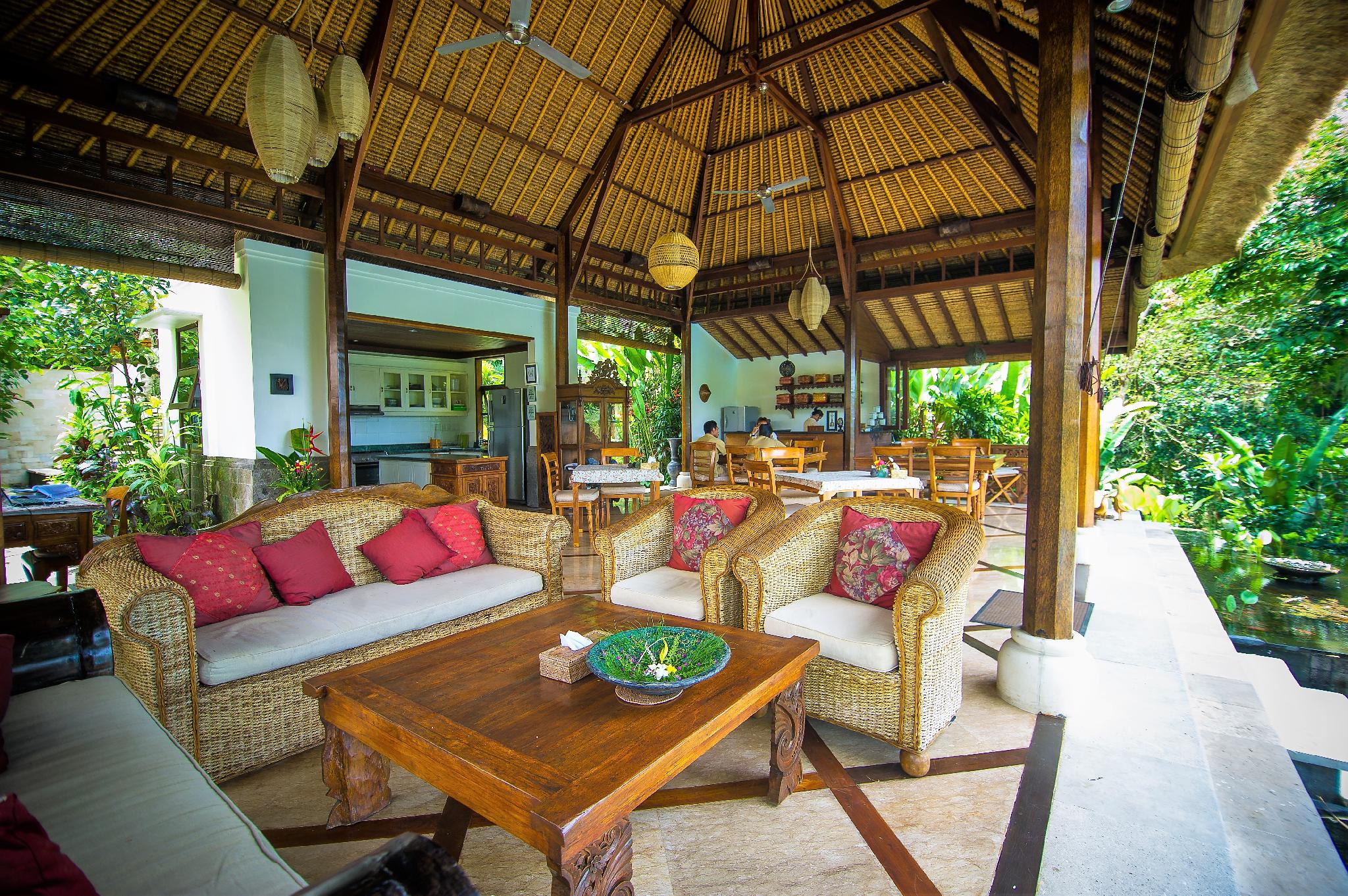 アモリ ビラ ホテル 写真