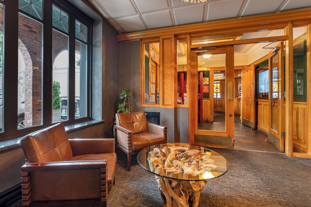 Regent Hotel Revelstoke 写真