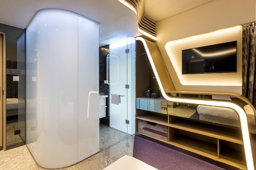 バタフライ オン LKF セントラル 写真