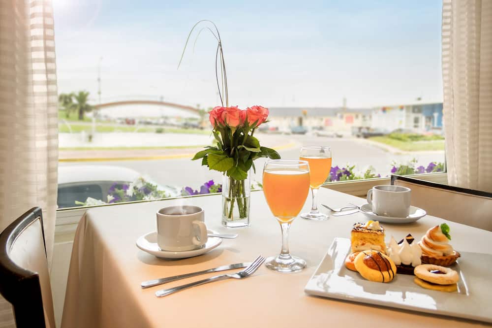 Iruña Hotel 写真