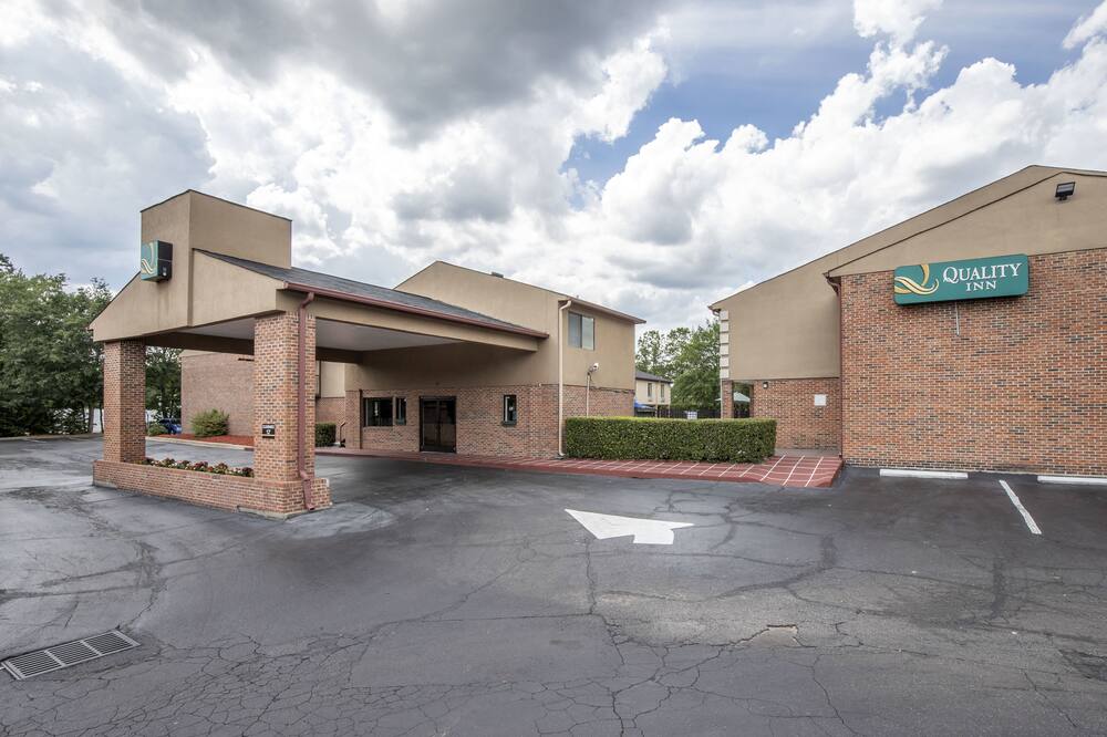 クオリティ イン コロンビア エアポート 写真