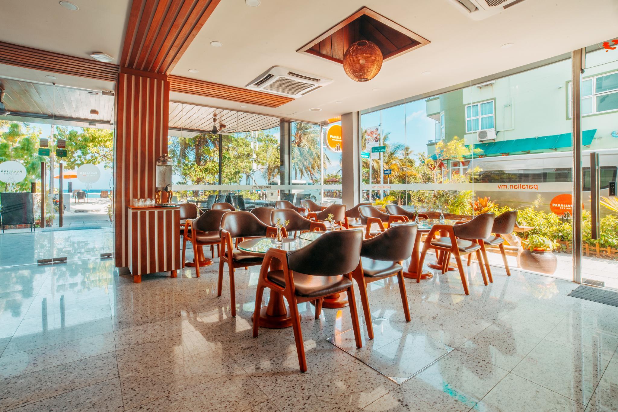 パラリアン フルフマレ 写真