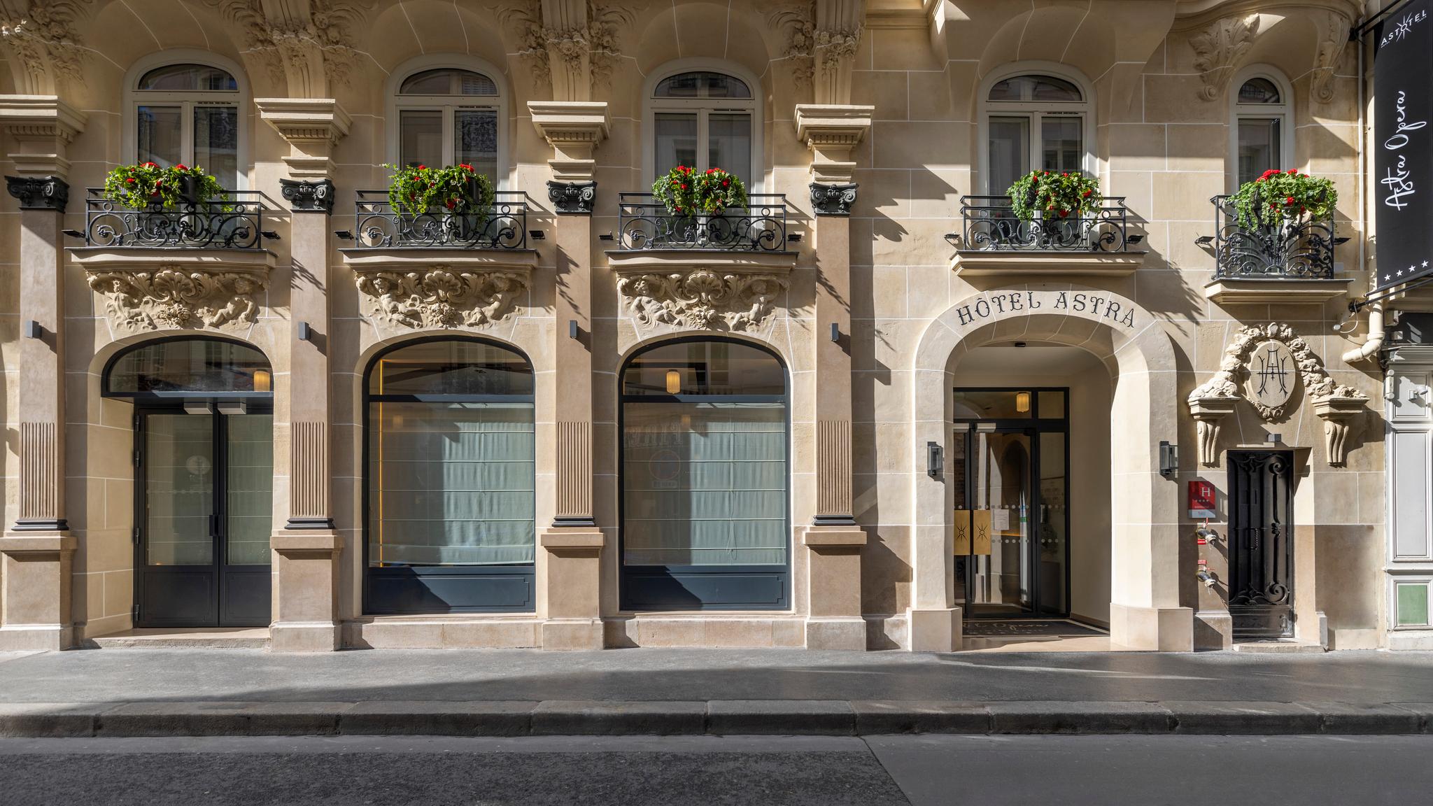 ホテル アストラ オペラ アストテル 写真
