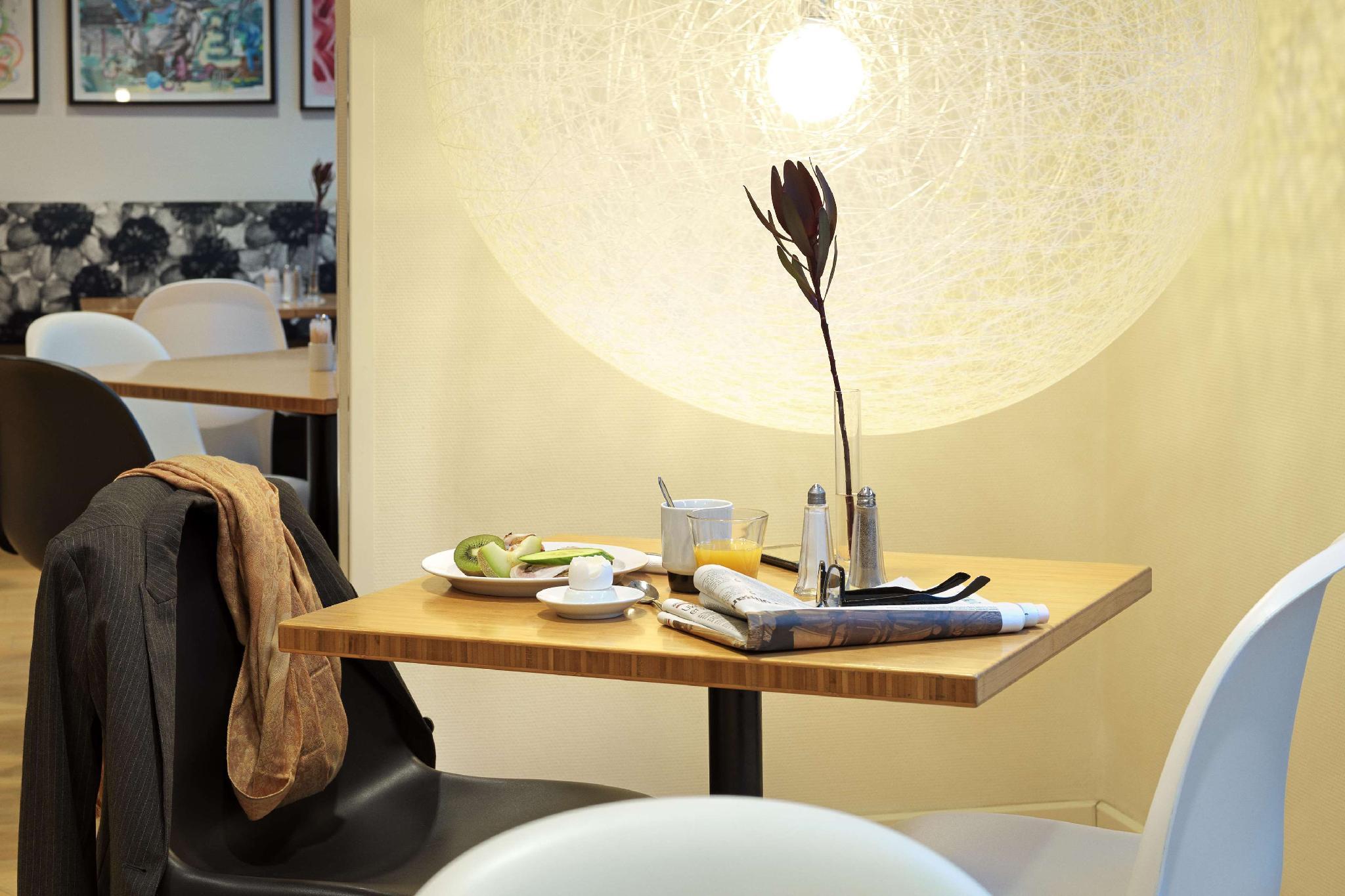 スカンディック ウェバース 写真