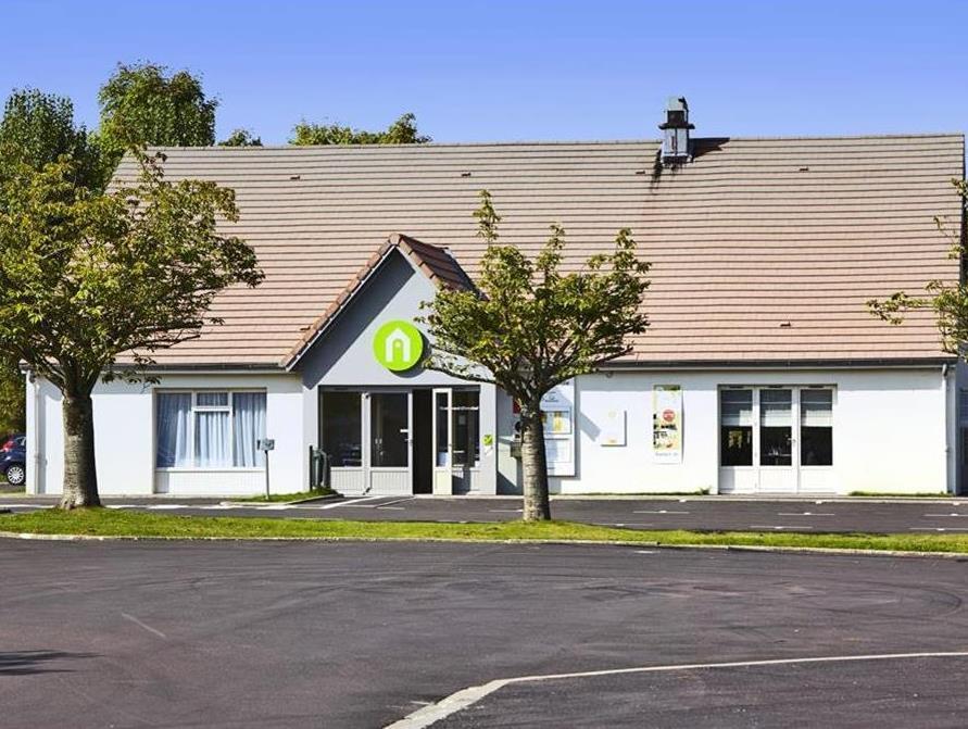 Campanile Auxerre - Moneteau 写真