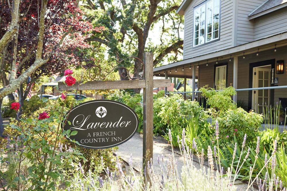 Lavender, A Four Sisters Inn 写真