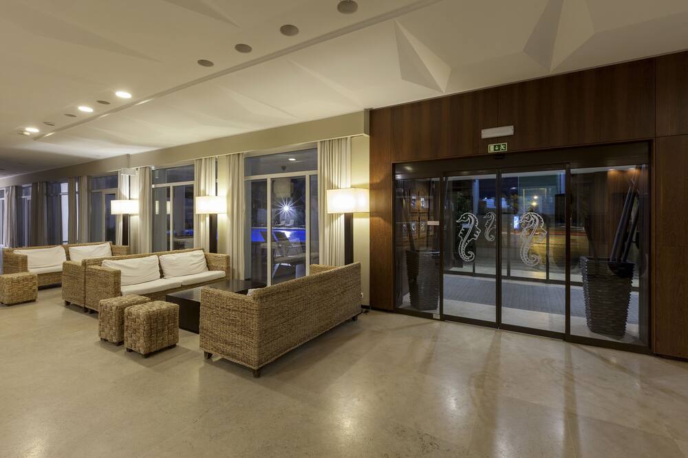 Carcavelos Beach Hotel 写真