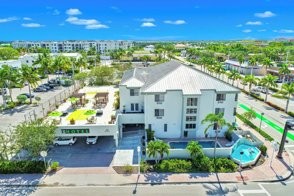 Naples Park Central Hotel 写真