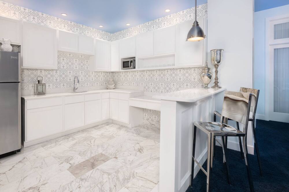 The Saint Hotel, New Orleans, French Quarter, Autograph Collection 写真