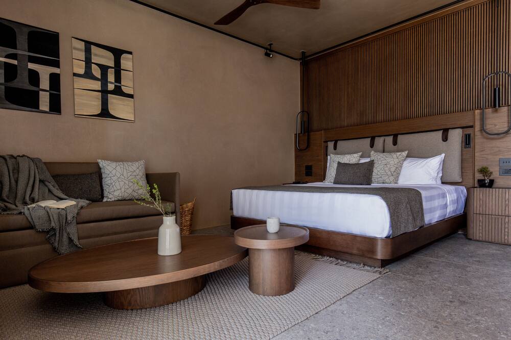 プノエ ブリージング ライフ (アダルツ オンリー) 写真