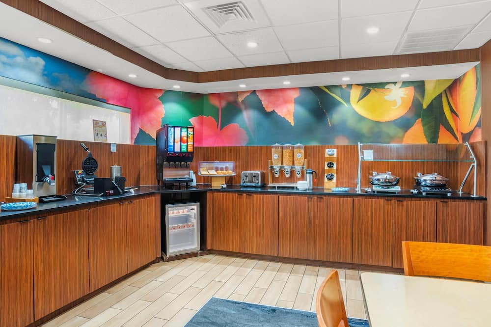 ロードウェイ イン 写真