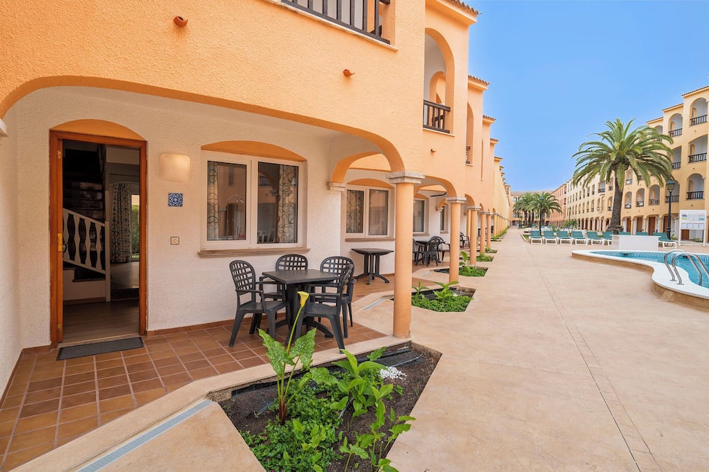 アパルタメントス トゥリスティコス ハルディネス デル プラザ 写真