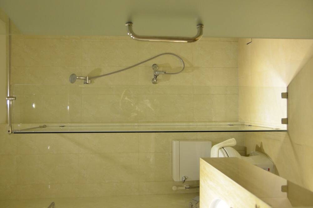 ザ シーナリー シティ ホテル 写真