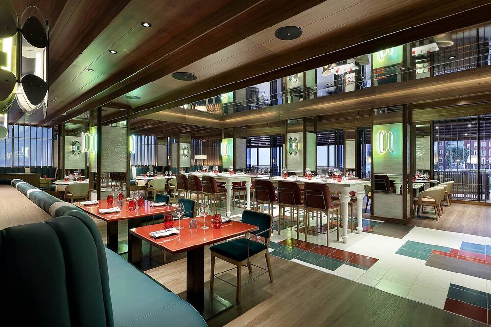 ハード ロック ホテル マドリード 写真