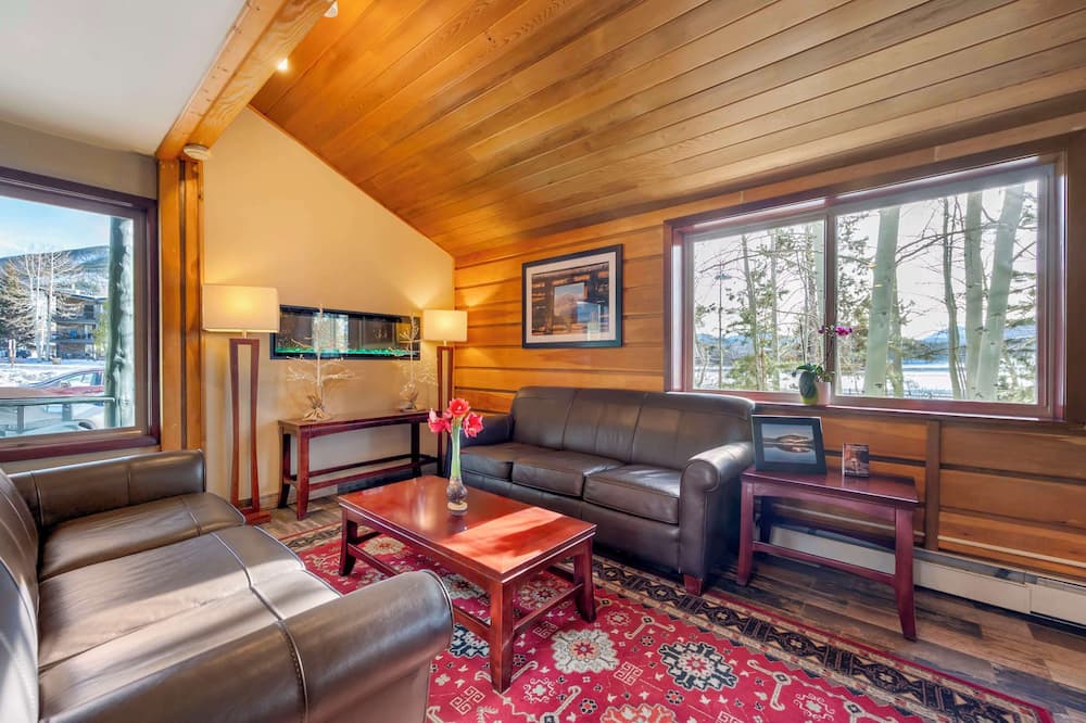 ベストウェスタン ターミガン ロッジ 写真