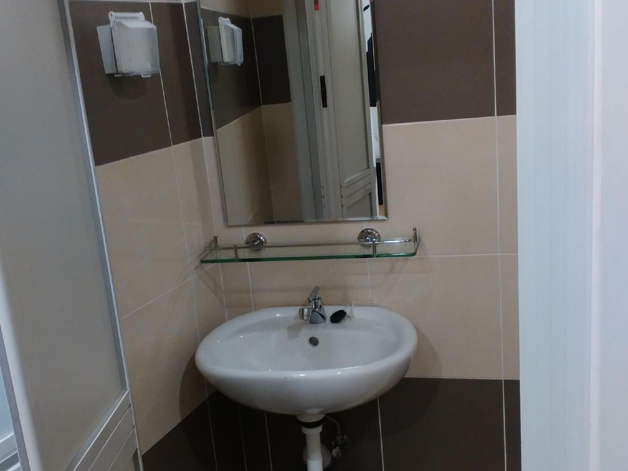 サン インズ ホテル アイヤー ケロー 写真