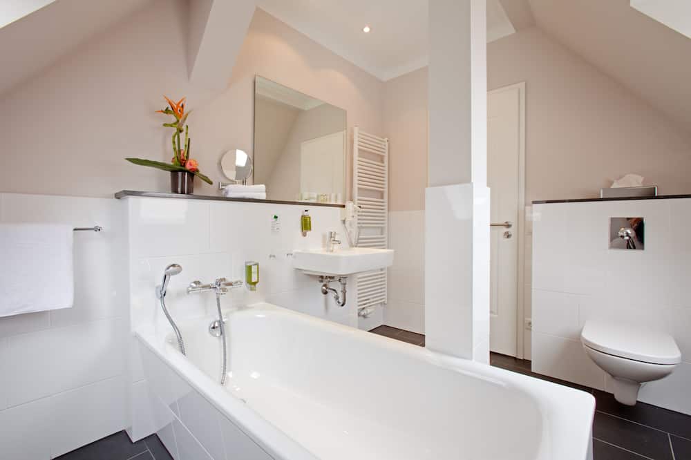 バチャリ パレイ バーデン  バーデン 写真