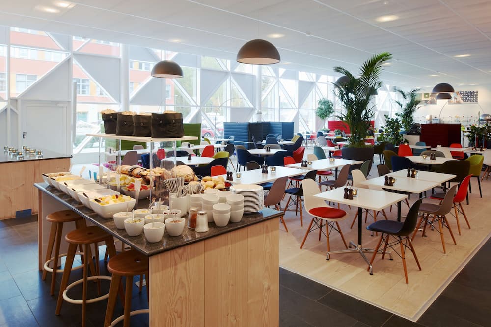 スカンディック ヴィクトリア タワー 写真