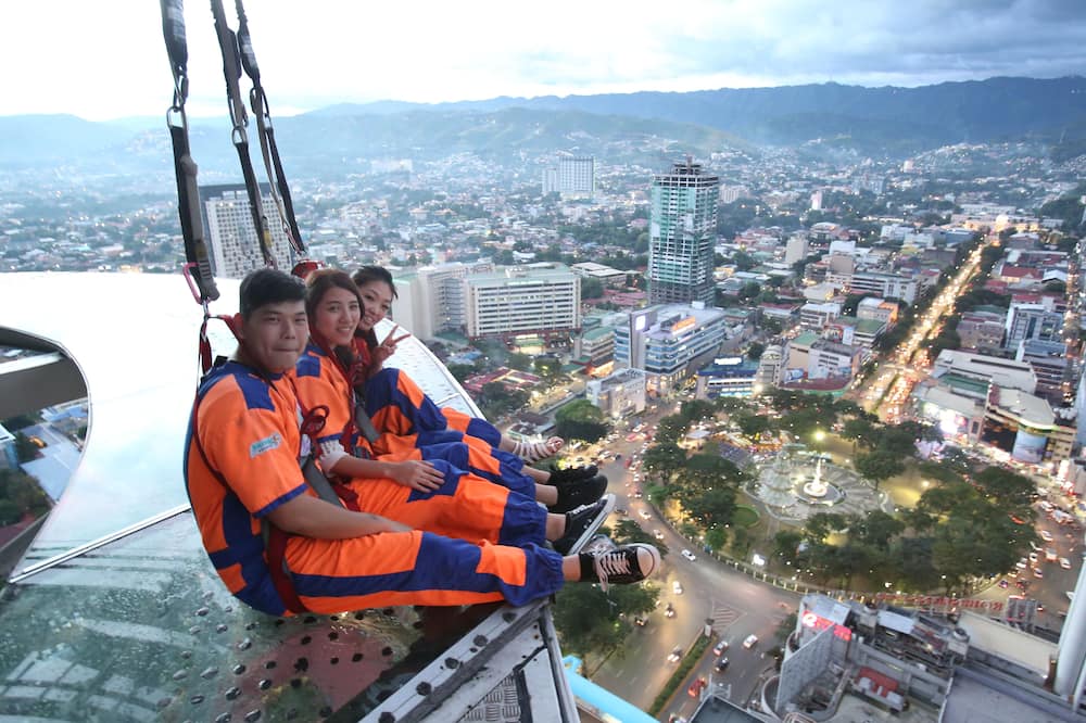 クラウン リージェンシー ホテル & タワーズ 写真