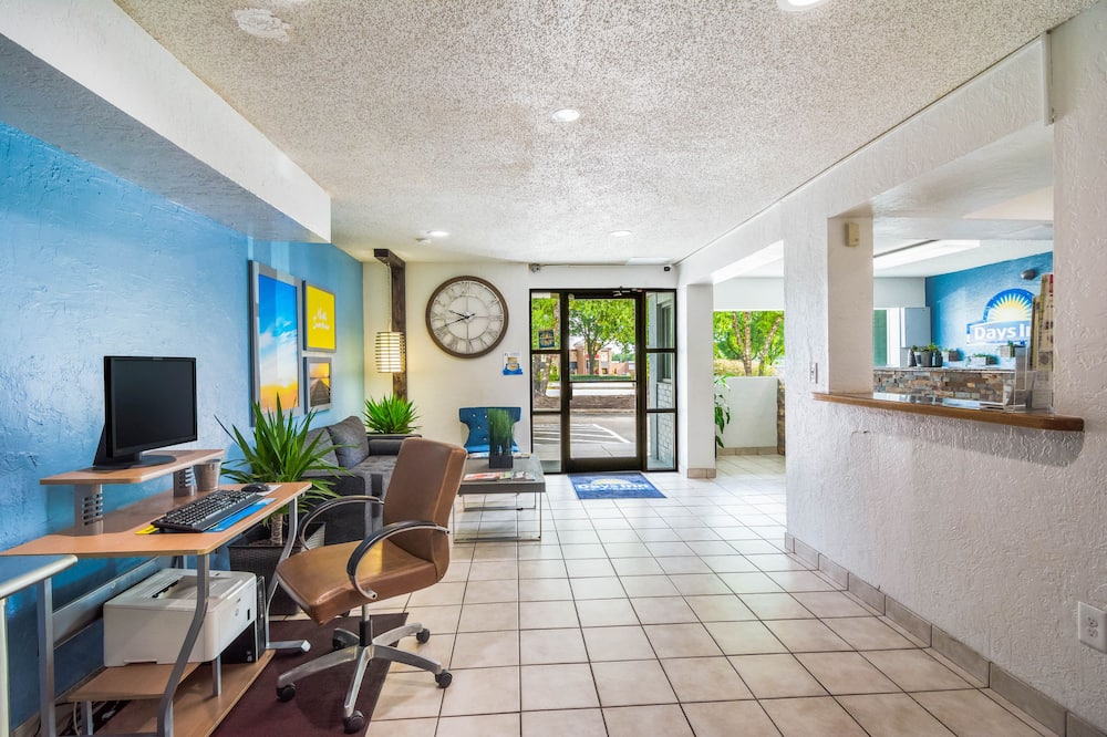 デイズ イン バイ ウィンダム ローリー グレンウッド - クラブツリー 写真