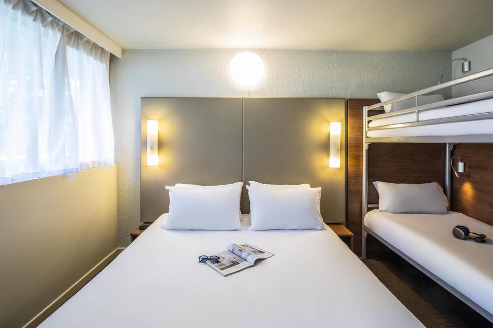 Campanile Fougeres Hotel 写真