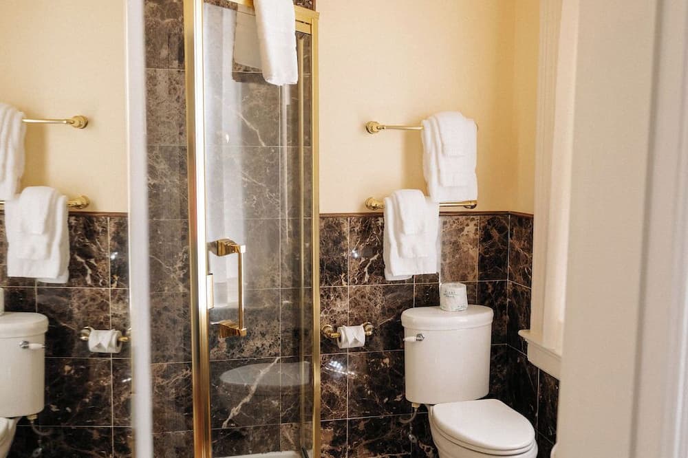 アイアンクラッド イン & バーボン ルーム 写真