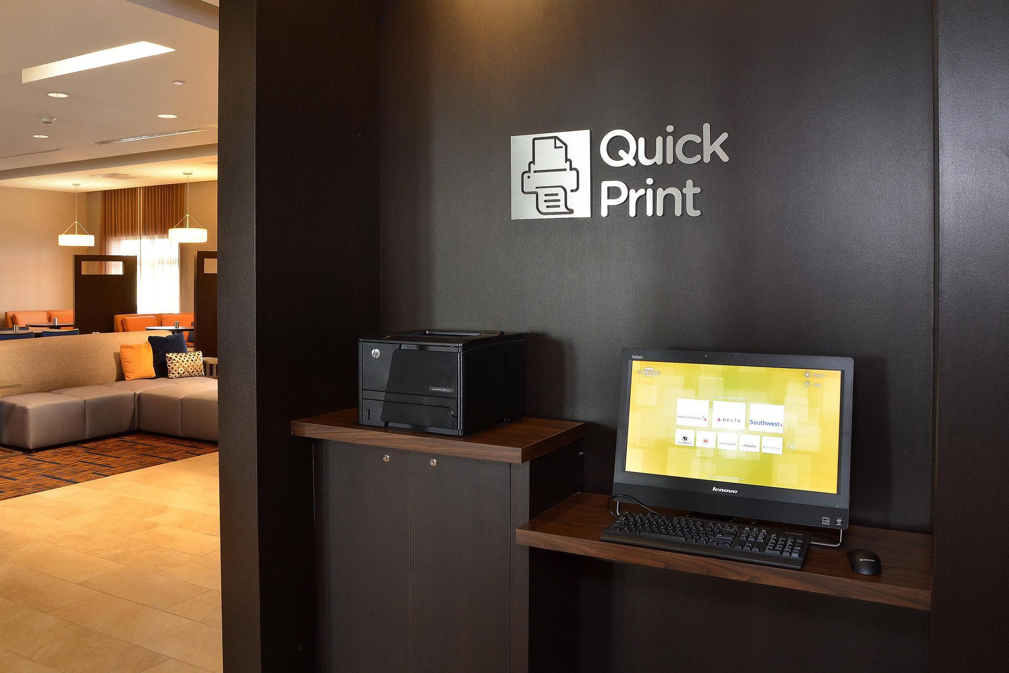 Courtyard by Marriott Youngstown Canfield 写真