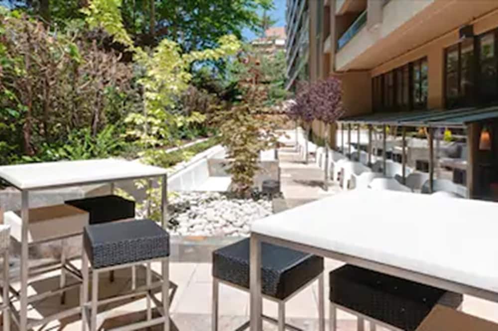 セナトール バラハス 写真