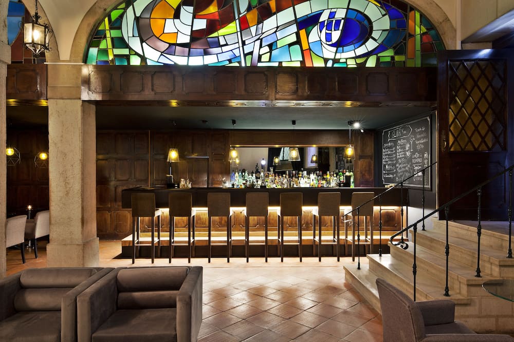 トゥリム レスタウラドーレス オテル 写真