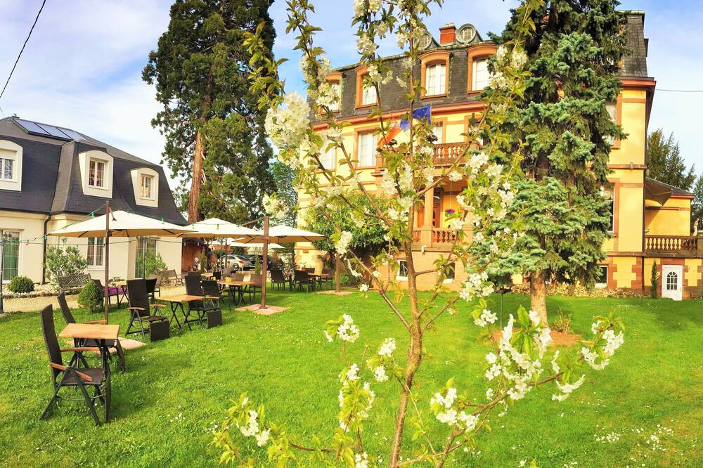 ホテル ル マノワール 写真