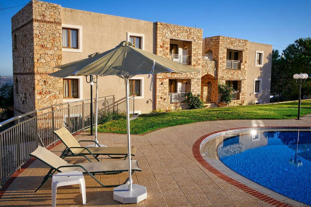 アレティ ホテル 写真