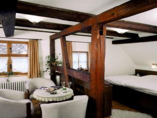 ホテル レストラン ゴルデネス ラム 写真