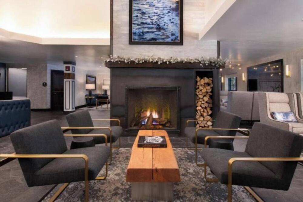 Gravity Haus Vail 写真