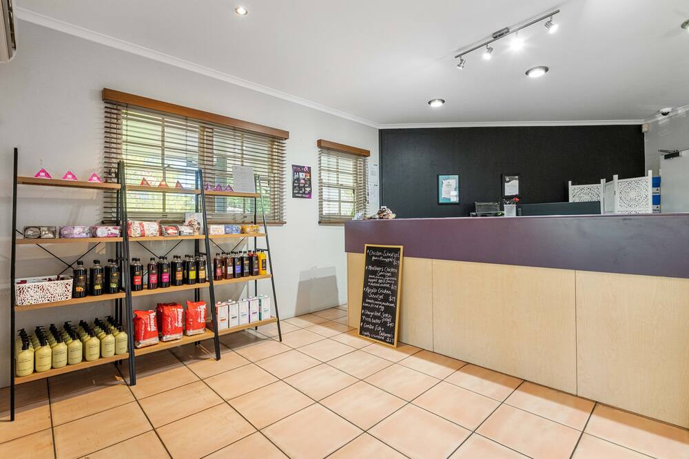 アララ モーター イン 写真